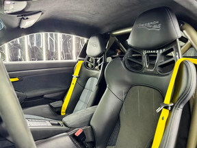 Porsche Cayman 718 GT4 2022