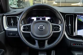 Volvo XC60 B5 2022