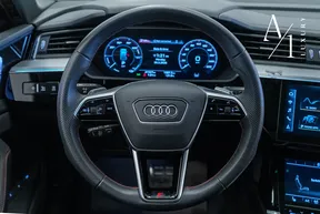 Audi e-tron S 2024