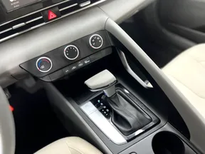 Hyundai Elantra / Avante 2023