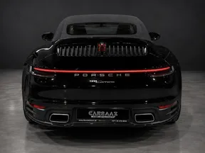 Porsche 911 Carrera 4 2023