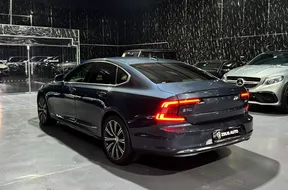 Volvo S90 2023