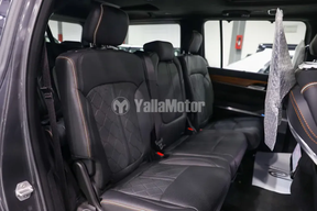 Jeep Grand Wagoneer 2023