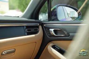 Porsche Macan 2021