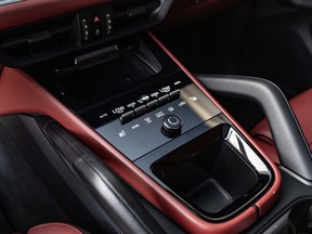 Porsche Cayenne 2024