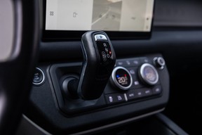 Land Rover Defender 110 2022