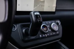 Land Rover Defender 110 2022