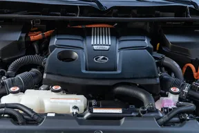 Lexus LX 700h 2025
