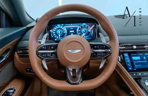 Aston Martin DB12 2025