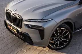BMW X7 40 2025
