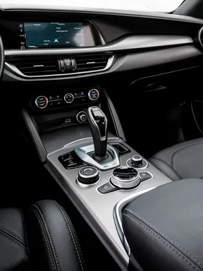 Alfa Romeo Stelvio 2023