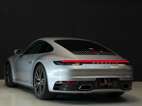 Porsche 911 Carrera 2024