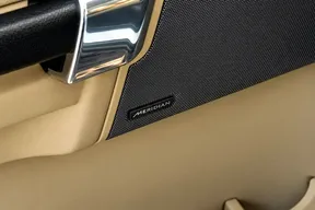 Land Rover LR4 2015