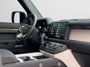 Land Rover Defender 110 2025