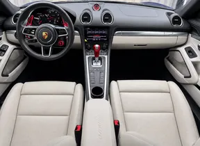 Porsche Cayman 718 2024