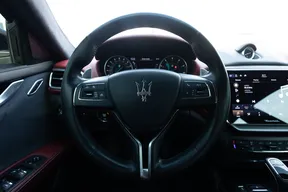 Maserati Ghibli 2021