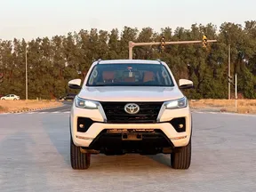 Toyota Fortuner 2022