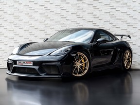 Porsche Cayman 718 GT4 2020