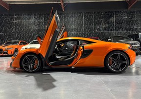 McLaren 570S 2016
