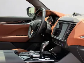 Maserati Levante Hybrid 2022