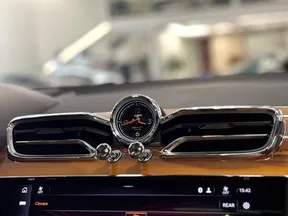 Bentley Bentayga 2023