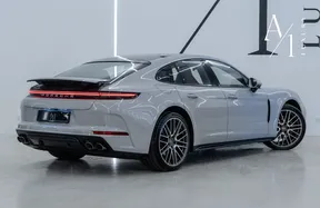 Porsche Panamera 2025