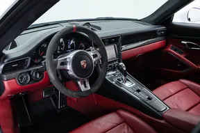 Porsche 911 Turbo 2015