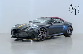 Aston Martin DB12 2025