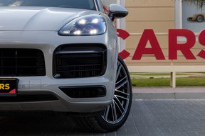 Porsche Cayenne GTS 2021