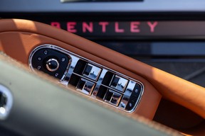 Bentley Continental GTC 2022