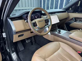 Land Rover Range Rover Long 2024