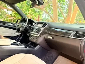 Mercedes-Benz M-Class 500 2013