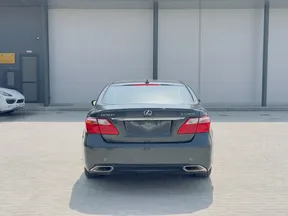 Lexus LS 460 2010