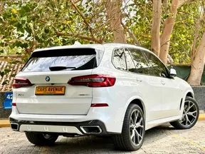 BMW X5 40 2022