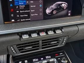 Porsche 911 Carrera GTS 2025