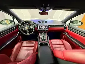 Porsche Cayenne Turbo 2020