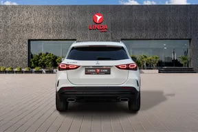 Mercedes-Benz GLA 200 2022
