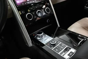 Land Rover Discovery 2020