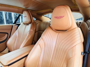 Aston Martin DB11 2018