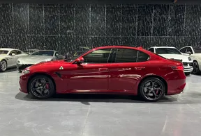 Alfa Romeo Giulia Quadrifoglio 2021