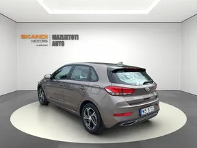 Hyundai i30 2021