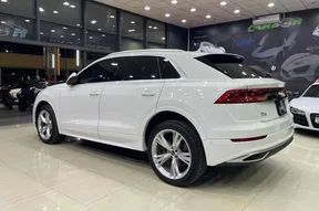 Audi Q8 2023