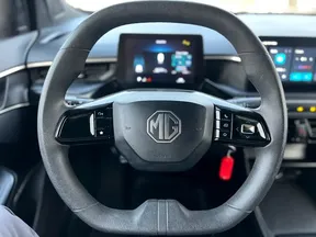 MG 3 2025