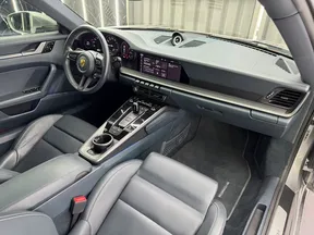 Porsche 911 Carrera 2021