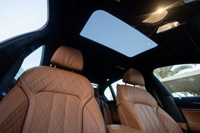 BMW 7 Series 750 2021