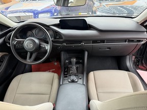 Mazda 3 2025