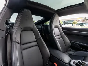 Porsche 911 Carrera 2025