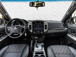 Mitsubishi Pajero / Shogun / Montero 2020