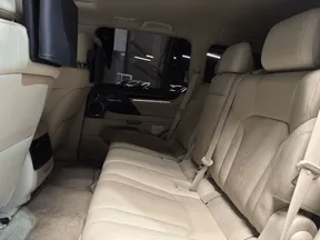 Lexus LX 570 2020