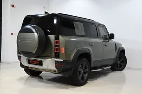 Land Rover Defender Octa 2022